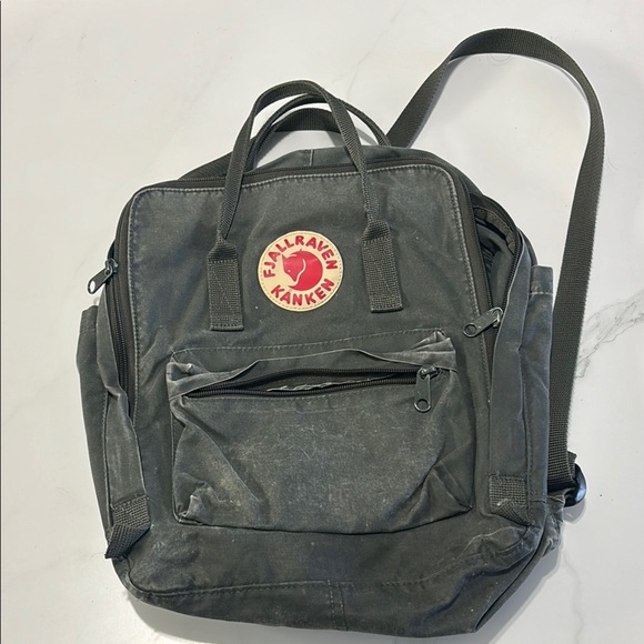 Kånken Black Backpack - Picture 1 of 1